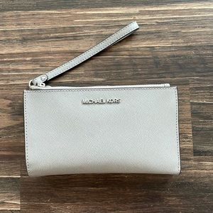 Michael Kors saffiano leather phone wallet wristlet